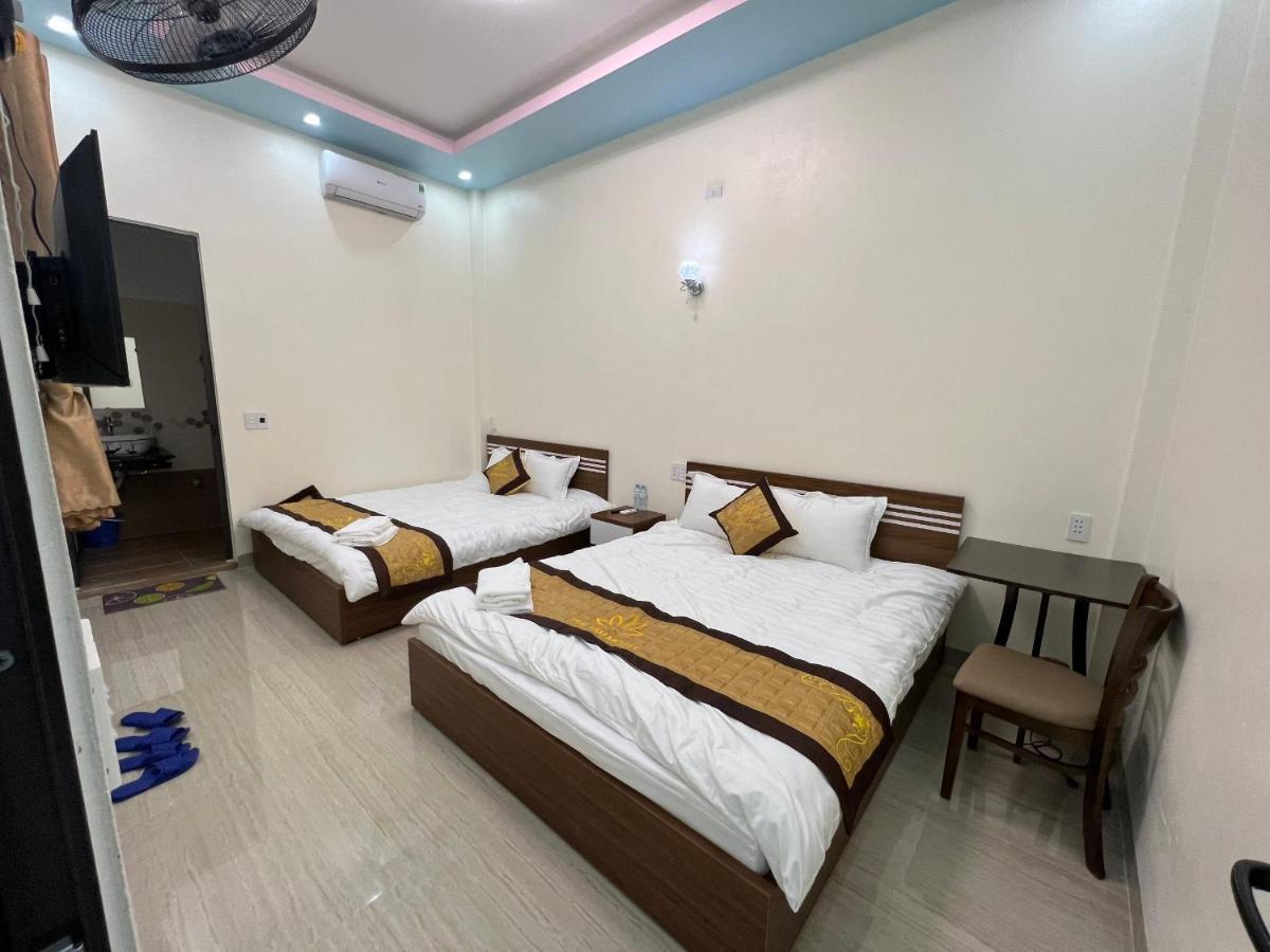 Nhà Nghỉ Thái Tâm Dong Van  Exterior foto